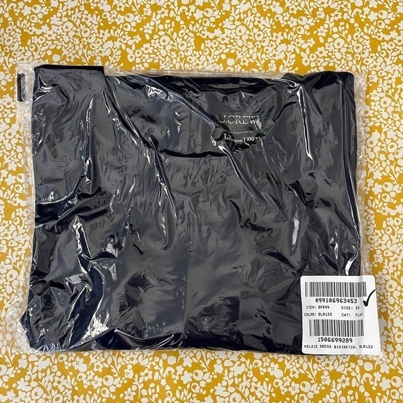 J. Crew Short sleeve mini dress in bi-stretch wool blend BP599 Navy 20 - Picture 6 of 6